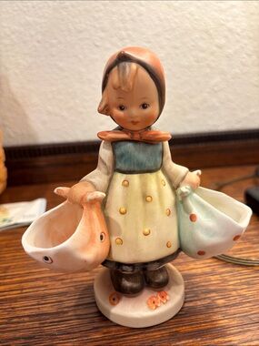 Hummel!!Hand-Painted Ceramic Girl Planter Figurine in Pastel Colors